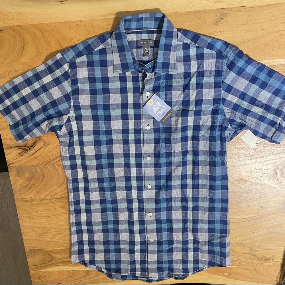 Van Heusen Classic Fit Blue Plaid Wicking All-Over Cooling Short Sleeve Shirt